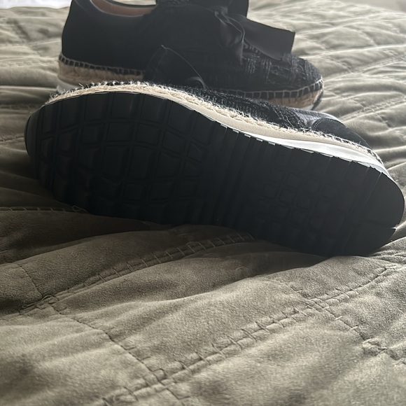 Brand new shoe platform made in Spain - Picture 2 of 5